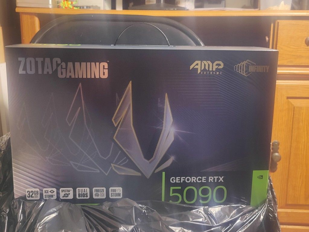 Zotac Amp Extreme 5090