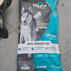 Nulo MedalSeries Grain-Free Dry Dog Food 22lb