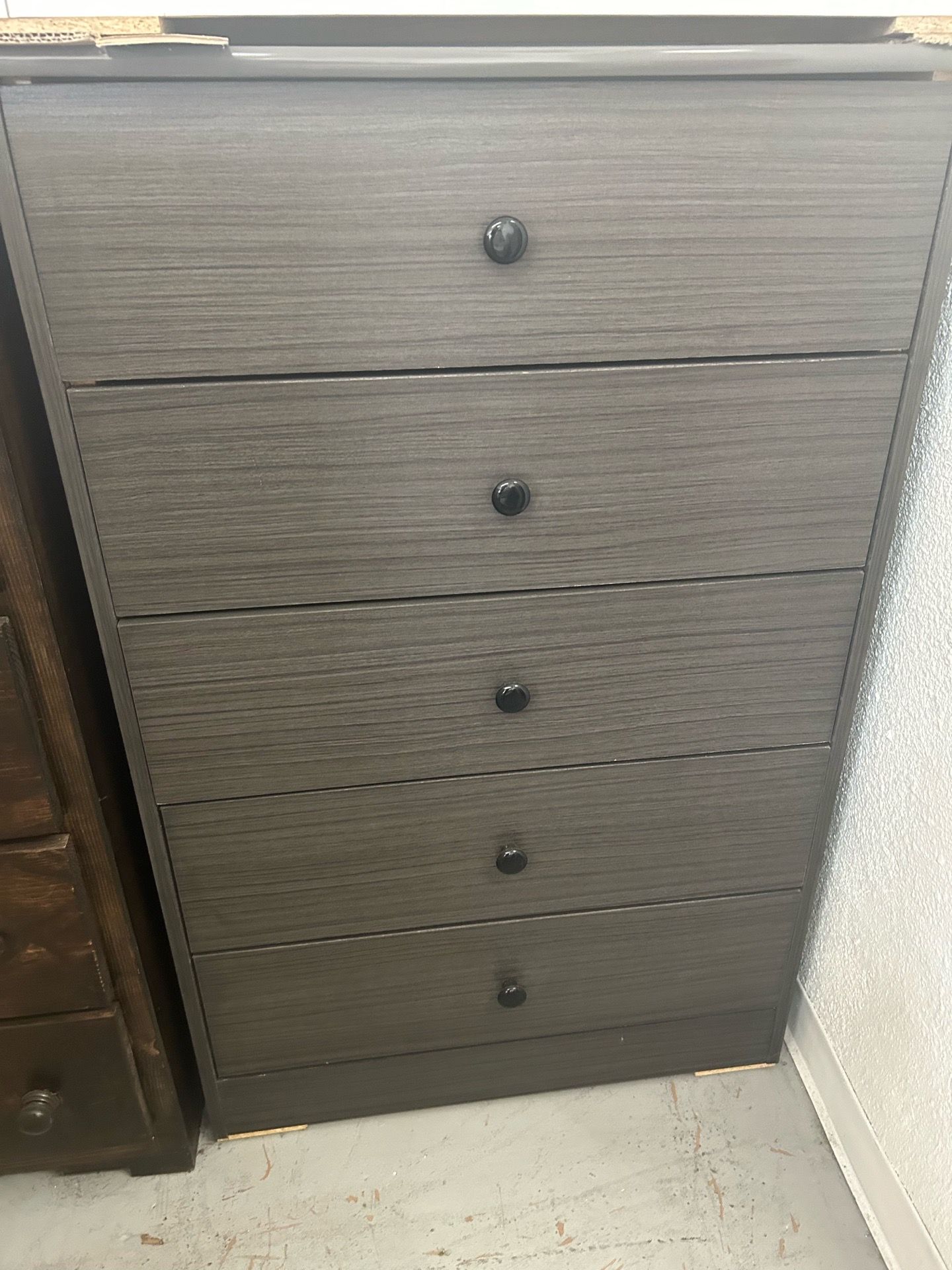 Gray dresser 5 Drawers available in different colors
