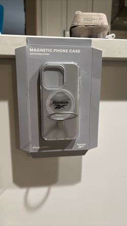 iPhone 15 Pro Magnetic Phone Case With A Stand