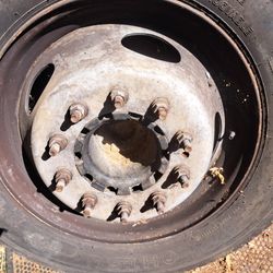 Used Tired  And Rear Axle From 2006/7 F450 