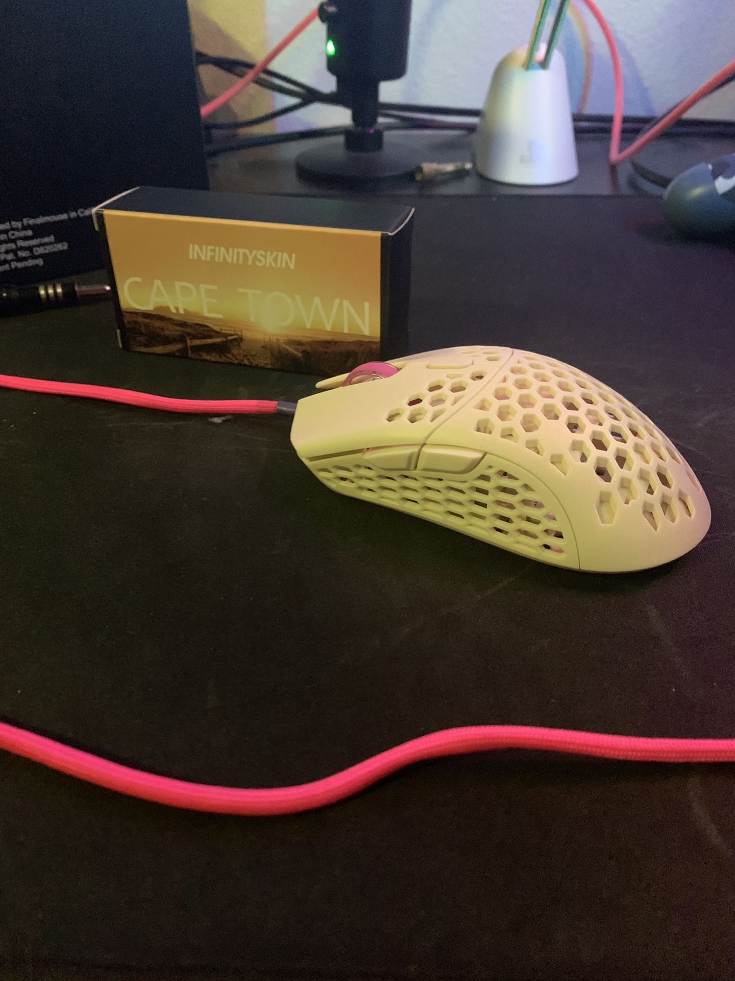 Finalmouse Ultralight 2 With Pink Paracord And Scroll Wheel Mod For Sale In Puyallup Wa Offerup Finalmouse Ultralight 2 With Pink Paracord And Scroll Wheel Mod For Sale In Puyallup Wa Offerup