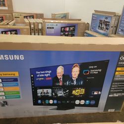 Samsung 77” Class S90F Series OLED 4K UHD SamsungVision AI Smart Tizen TV 2025 Model QN77S90FAF