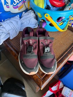 Two pairs of lightly worn women’s shoes
