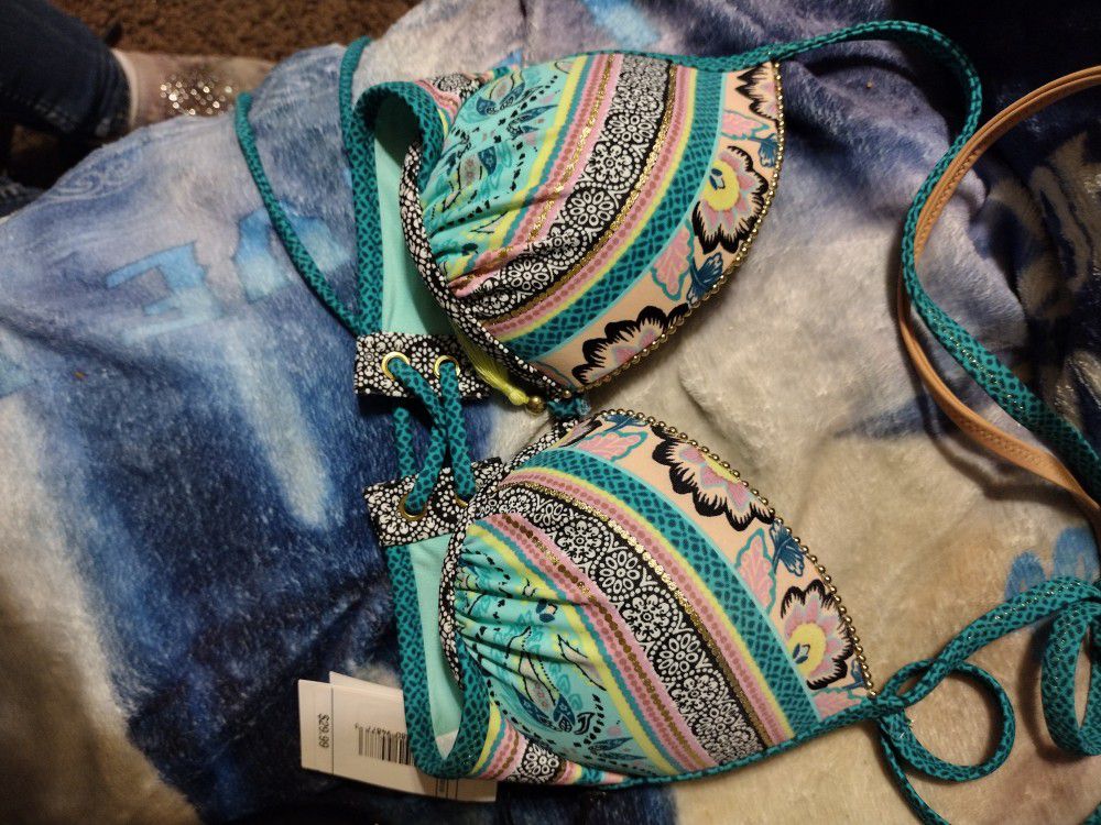 Brand New With Tags-Shade & Shore Bikini Top Size 32A & Padded
