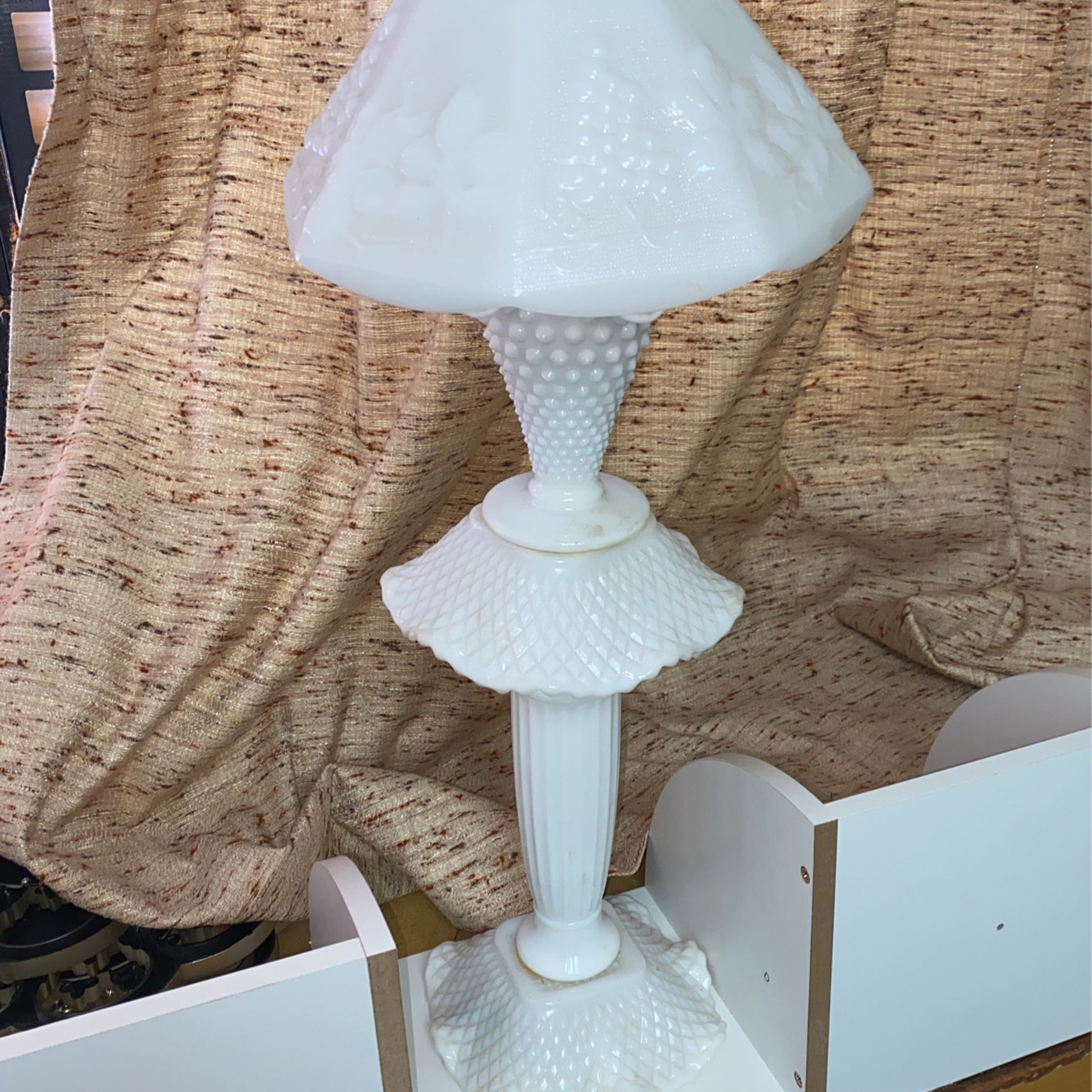 Vintage Ceramic White Lamp