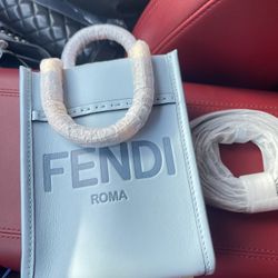 Fendi Pusre Shoulder Bag 