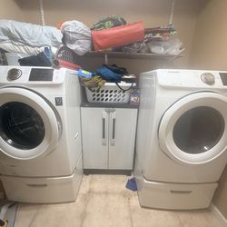 Samsung washer & dryer combo with pedestals