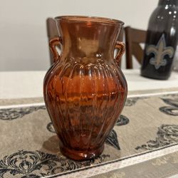 Beautiful Amber Glass  Flower Vase For Fresh Or Artificial Flowers - Home Decor Centerpiece By Drew Barrymore