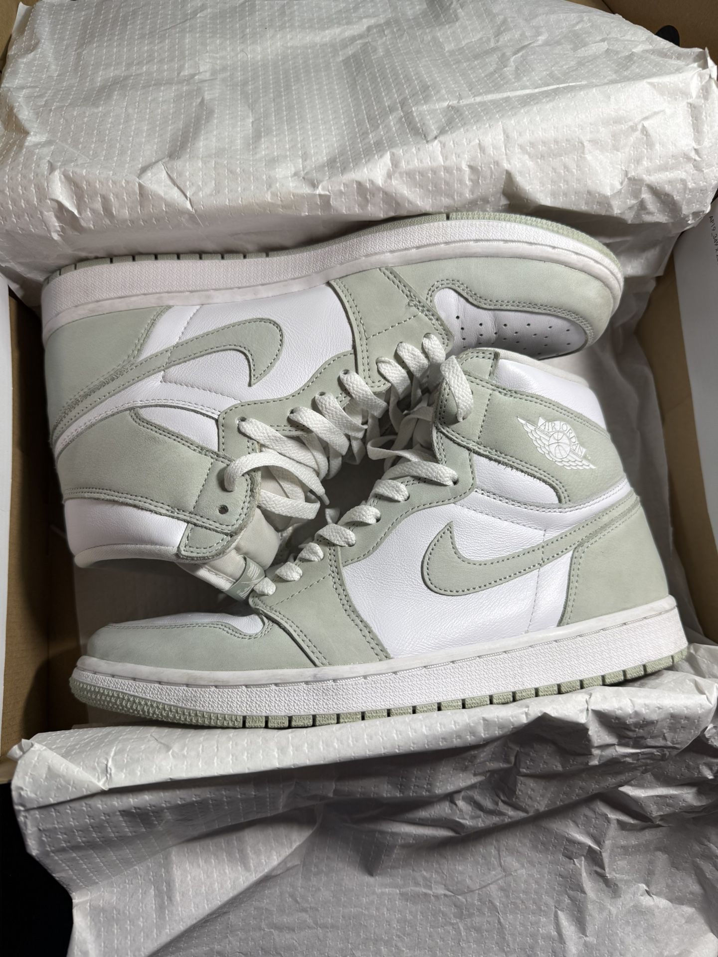 Jordan 1 “Seafoam” (W Size 11)