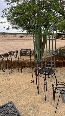 YARD DECOR