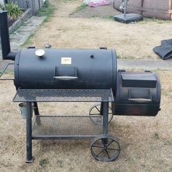 Oklahoma Joe's Highlander Offset Smoker - BBQ Grill