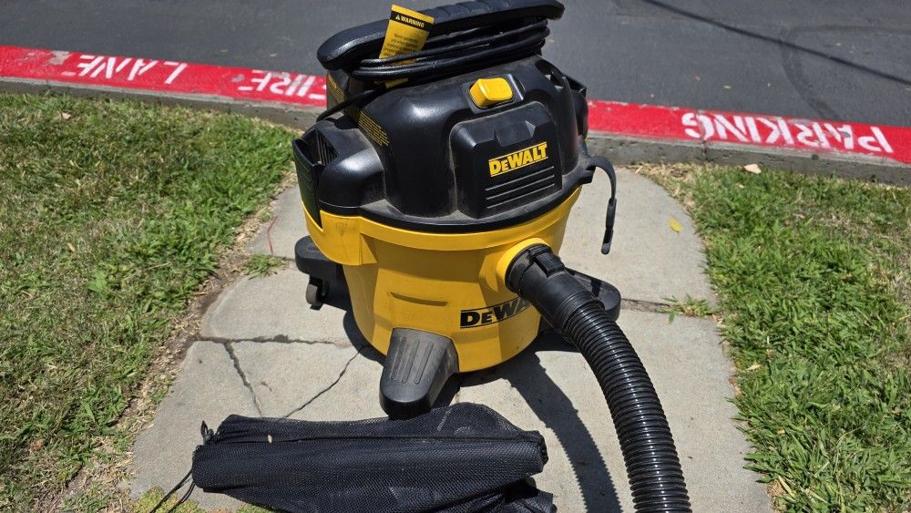 DeWalt Shop Vac