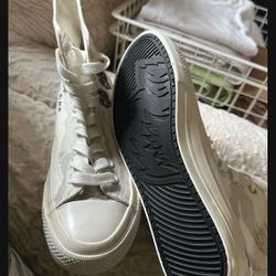 Darc Sport Sneakers (size 7m - 9w)