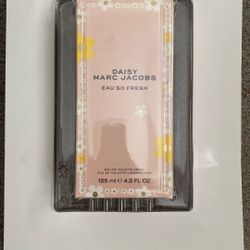 New Marc Jacobs Daisy Eau So Fresh Eau De Toilette
