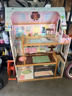 Doll house