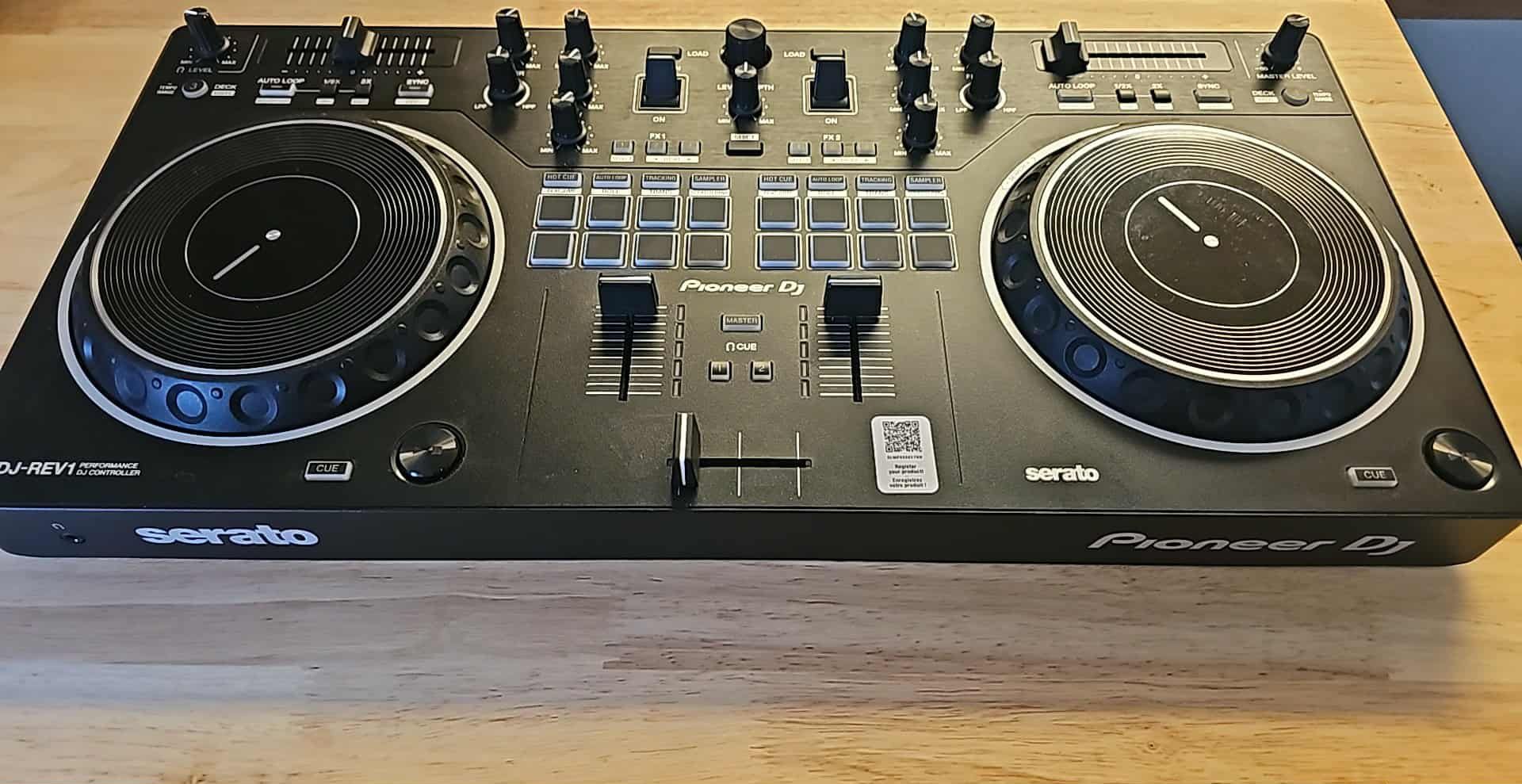 Pioneer DDJ-REV1