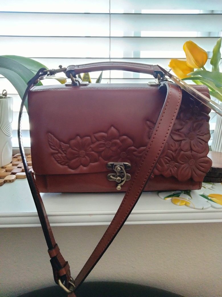 Patricia Nash Leather Purse