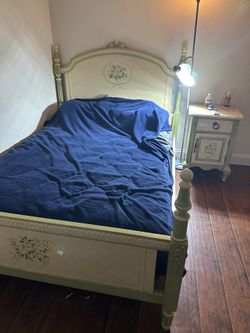 Queen Set Bed