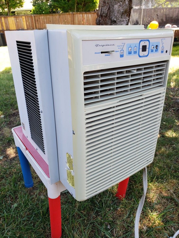 Air Conditioner - Window - 6k - Frigidaire