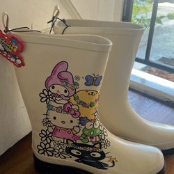 Hello Kitty Rain Boots Size 9 