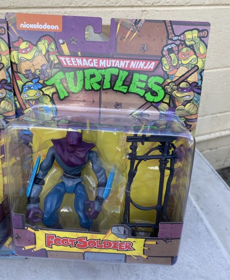 Collectable Action Figure : Teenage Mutant Ninja Turtles Foot Clan Member 