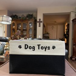 DOG TOY BOX