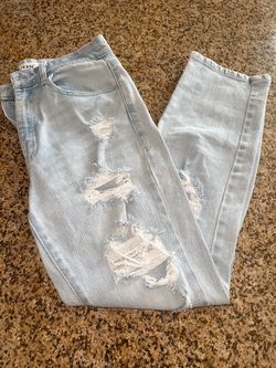 Women’s distress jeans