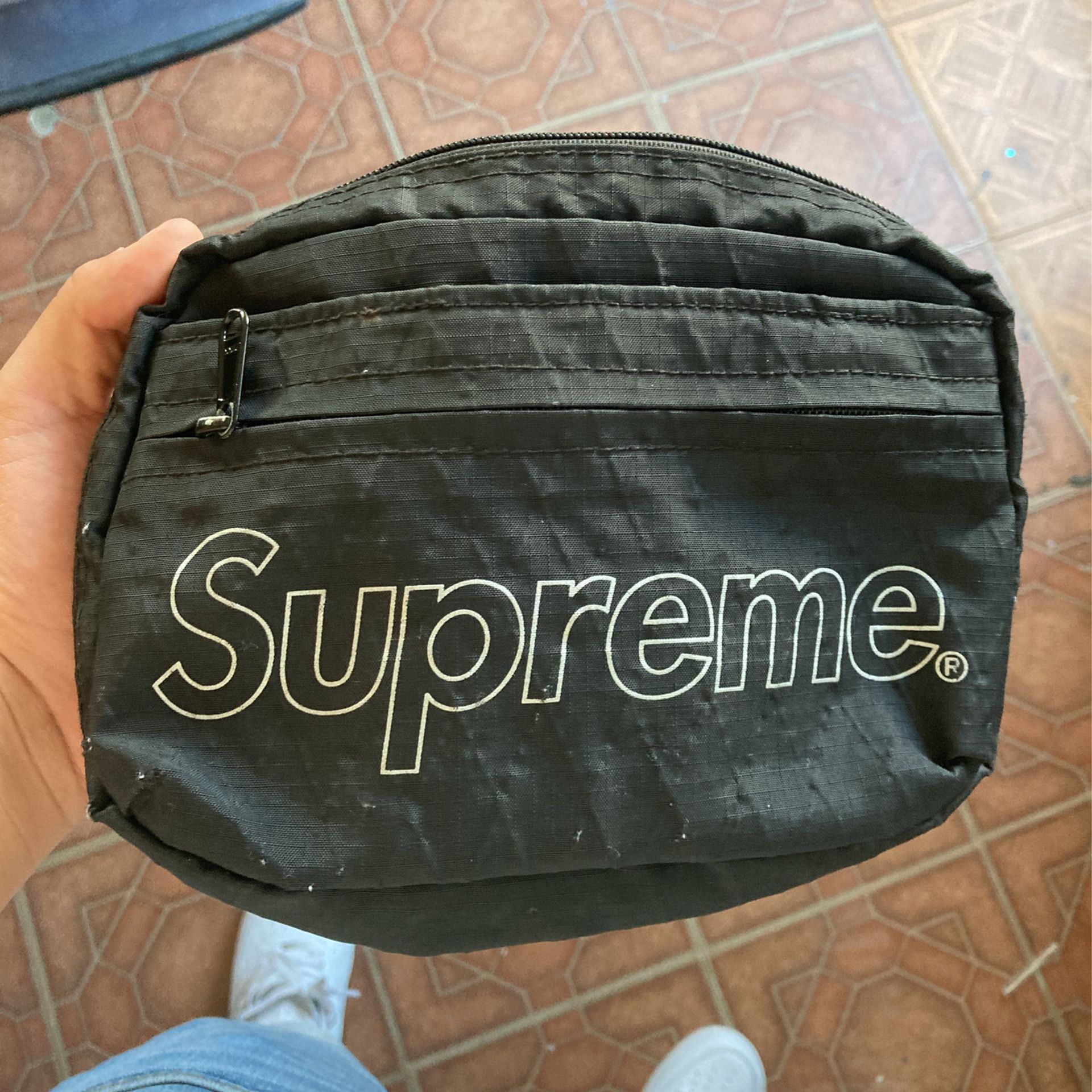 Supreme Bag Season 18 Winter. Amazing Condition Text Me If Interested 👍.