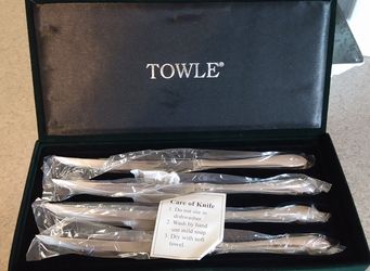 NEW(Unopened) Set Of 4 "Boston Antique" Steak Knife Set. Towle Silverware 