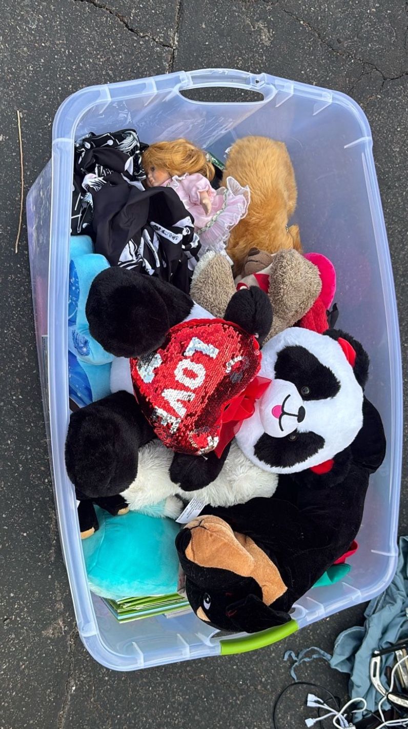 BIG BIN OF STUFFED ANIMALS