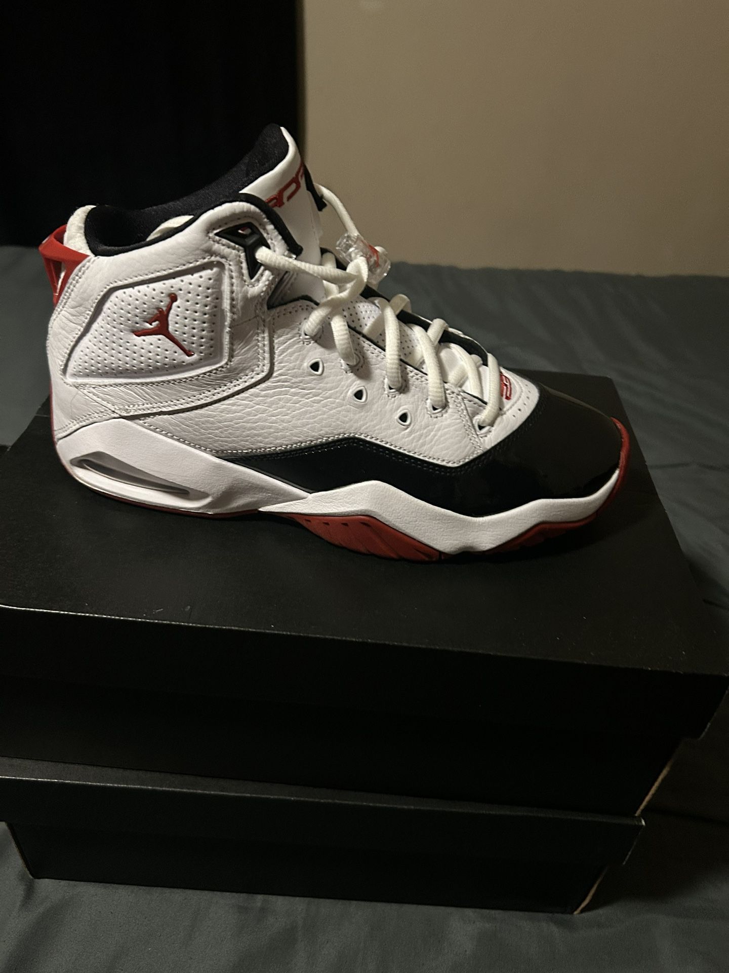 Jordan B'Loyal White/Varsity Red-Black