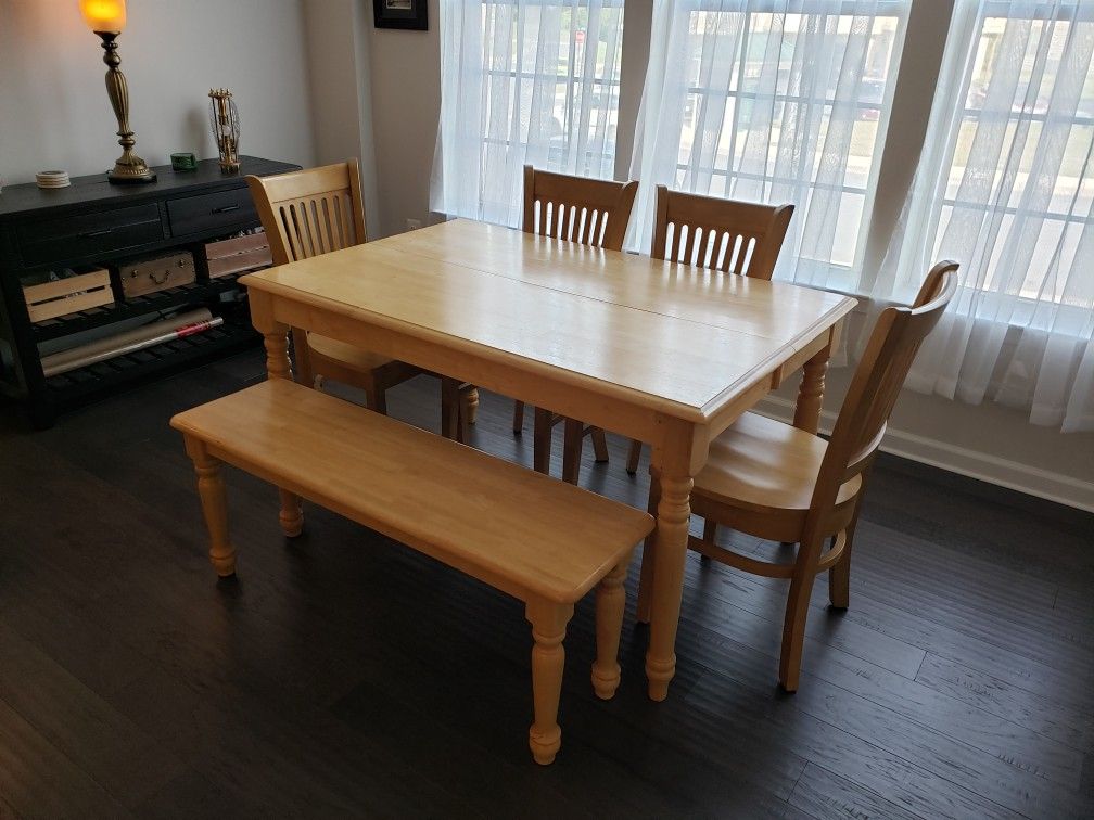 Solid wood farmhouse-style table set