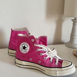 Pink Converse 