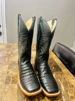 Black Iguana Boots 🦎