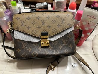 Louis Vuitton Pochette Métis