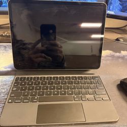 iPad 11 Pro 256gb With Apple Magic Keyboard Case 