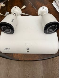Lorex Fusion 4K + Ultra HD 12MP System