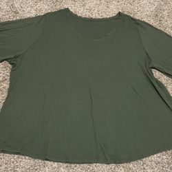 Beautiful Green V -Neck 5XLPlus Size a.n.a. Top