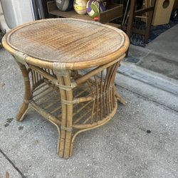 Beautiful wicker Rattan  side table/coffee table