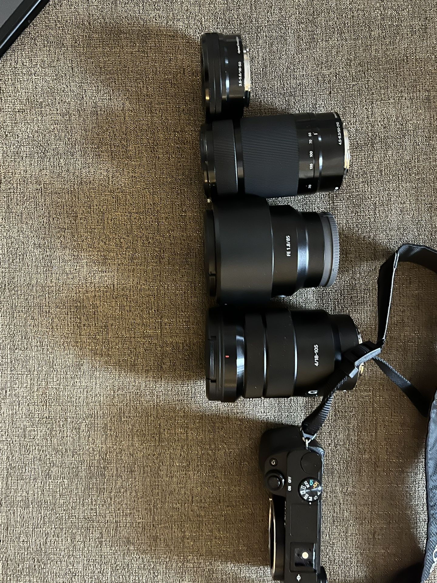 Sony Alpha A6000 24.3MP Mirrorless 