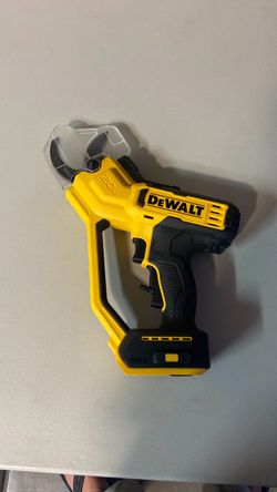 New Dewalt Pruner 20v