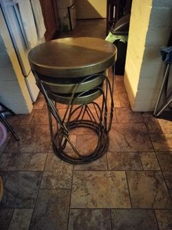 Round Metal Side Table or Plant Stand