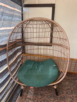 Wicker egg style chair
