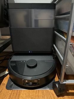 iRobot Roomba Robot Vacuum with Auto-Empty Base
