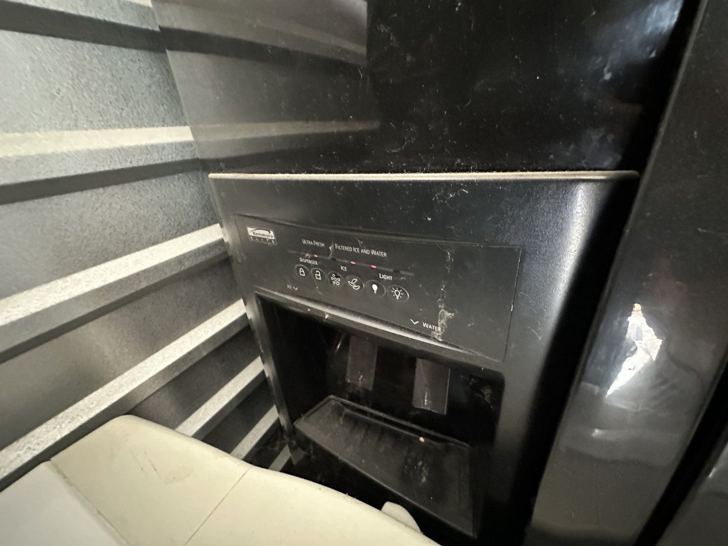***Refrigerator / washer / Dryer/ Dishwasher , only used 2 years***