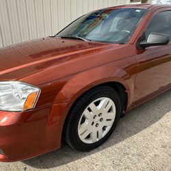 2012 Avenger SE