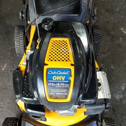 Excellent Condition! Cub Cadet 173cc Self-Propelled Lawnmower!