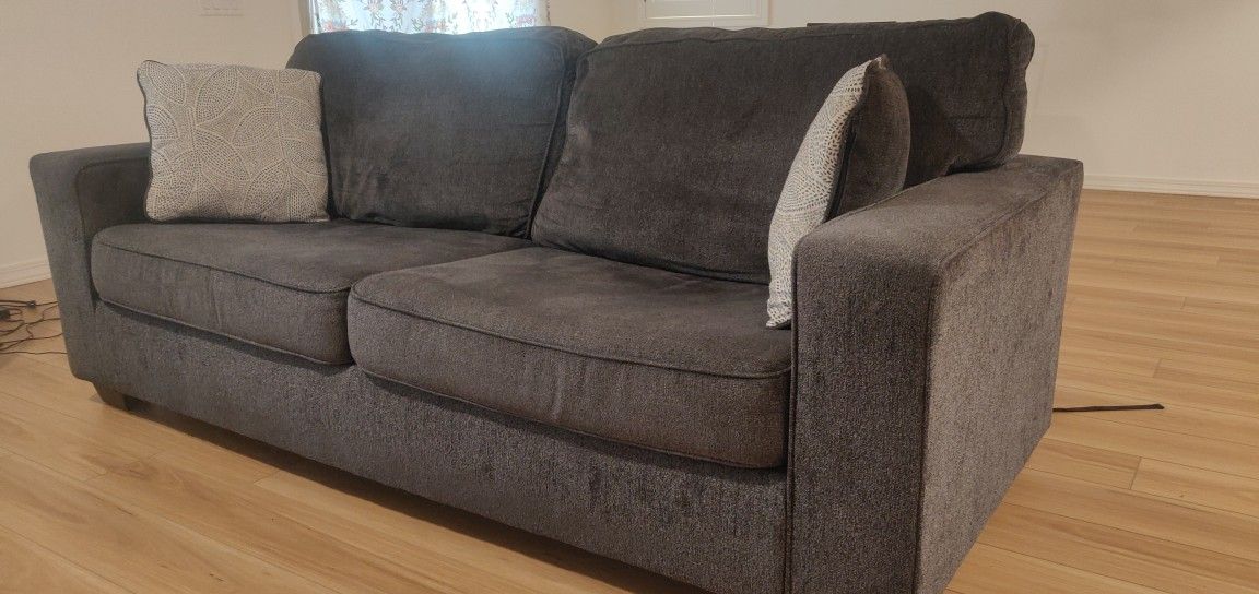 Comfortable & Modern Ashley Altari Sofa - Your $250 Steal!