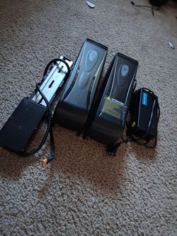 2 e bike batteries with charger and batterie connecter